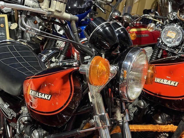 900Super４ (Z1)